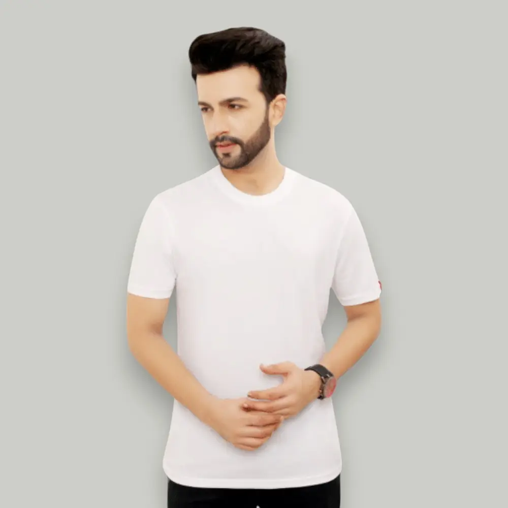 Levi's Round Neck 100% Cotton T-Shirt- White — image 1