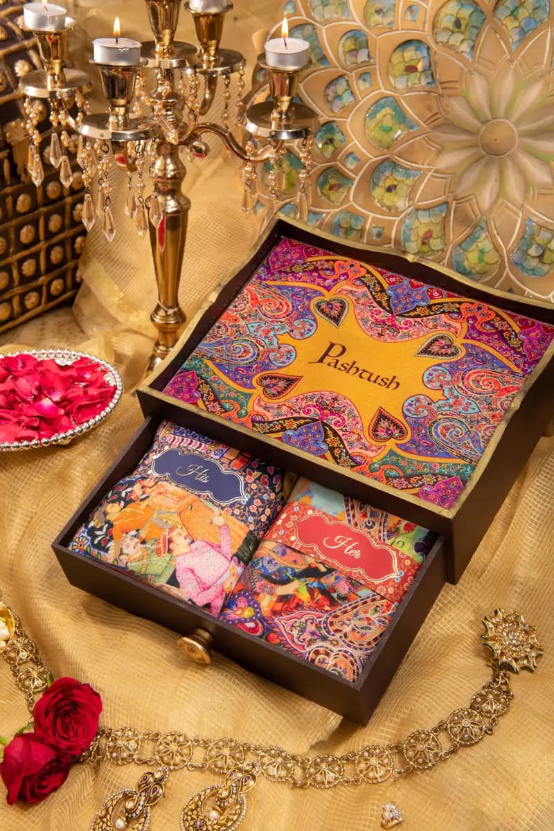 Pashtush His And Her Set Of 100% Pure Wool Printed Stole and Shawl With Wooden Chester Box, Multicolour — image 1