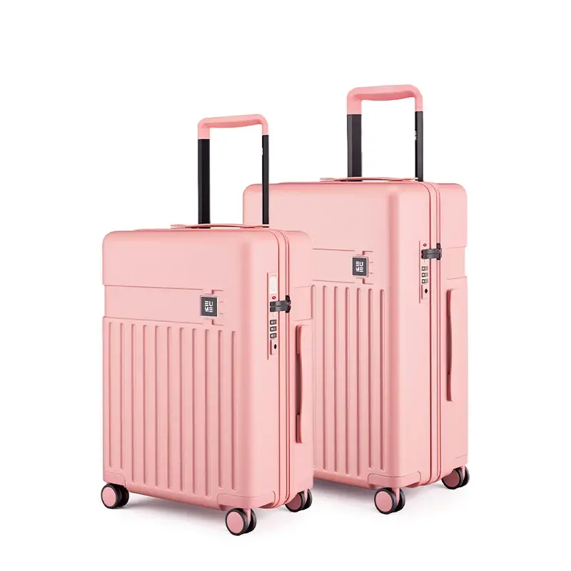 Classic Cabin + Check-In Medium — image 1