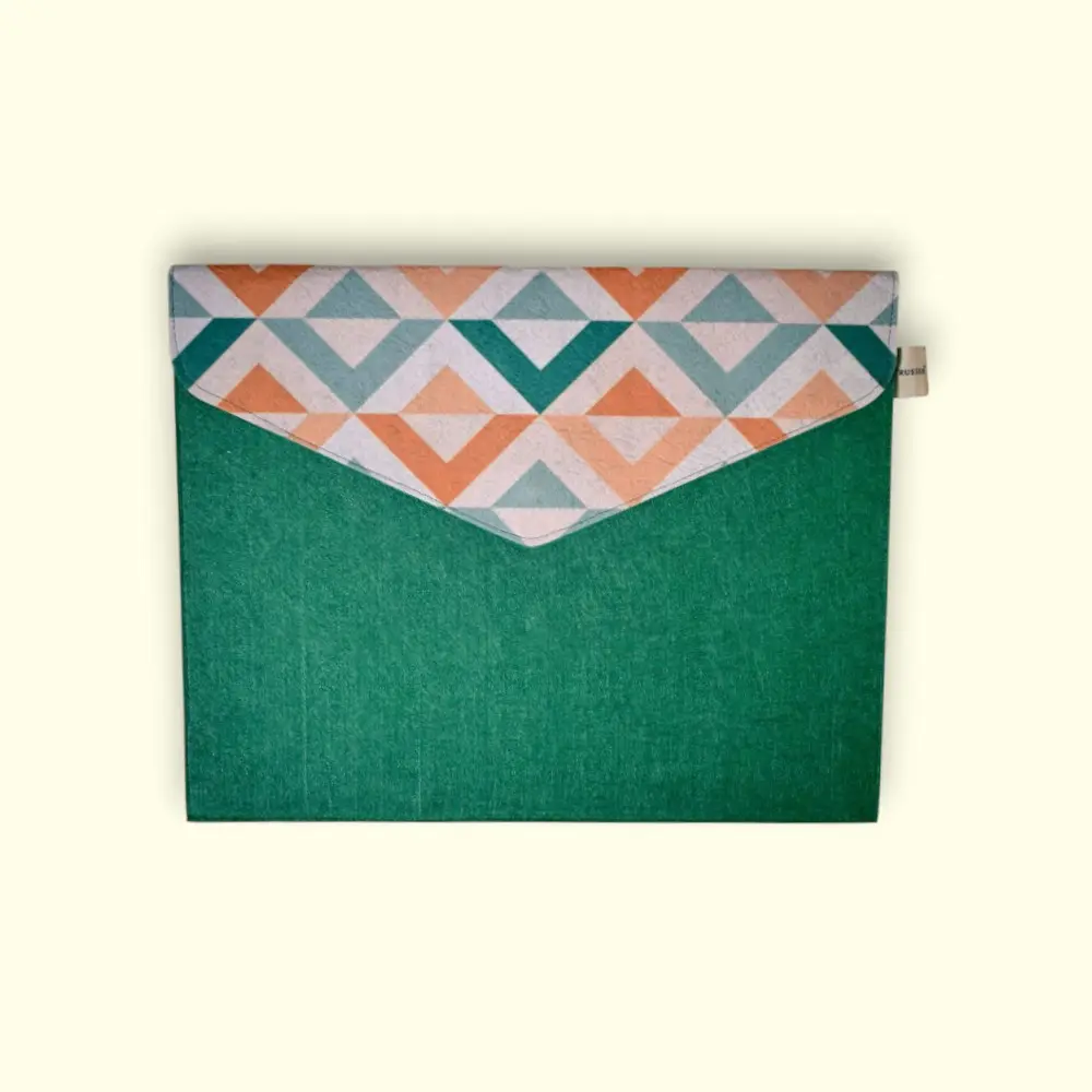 Trusser Felt 11.15" Inches Color Block Triad Folder- Green — image 1