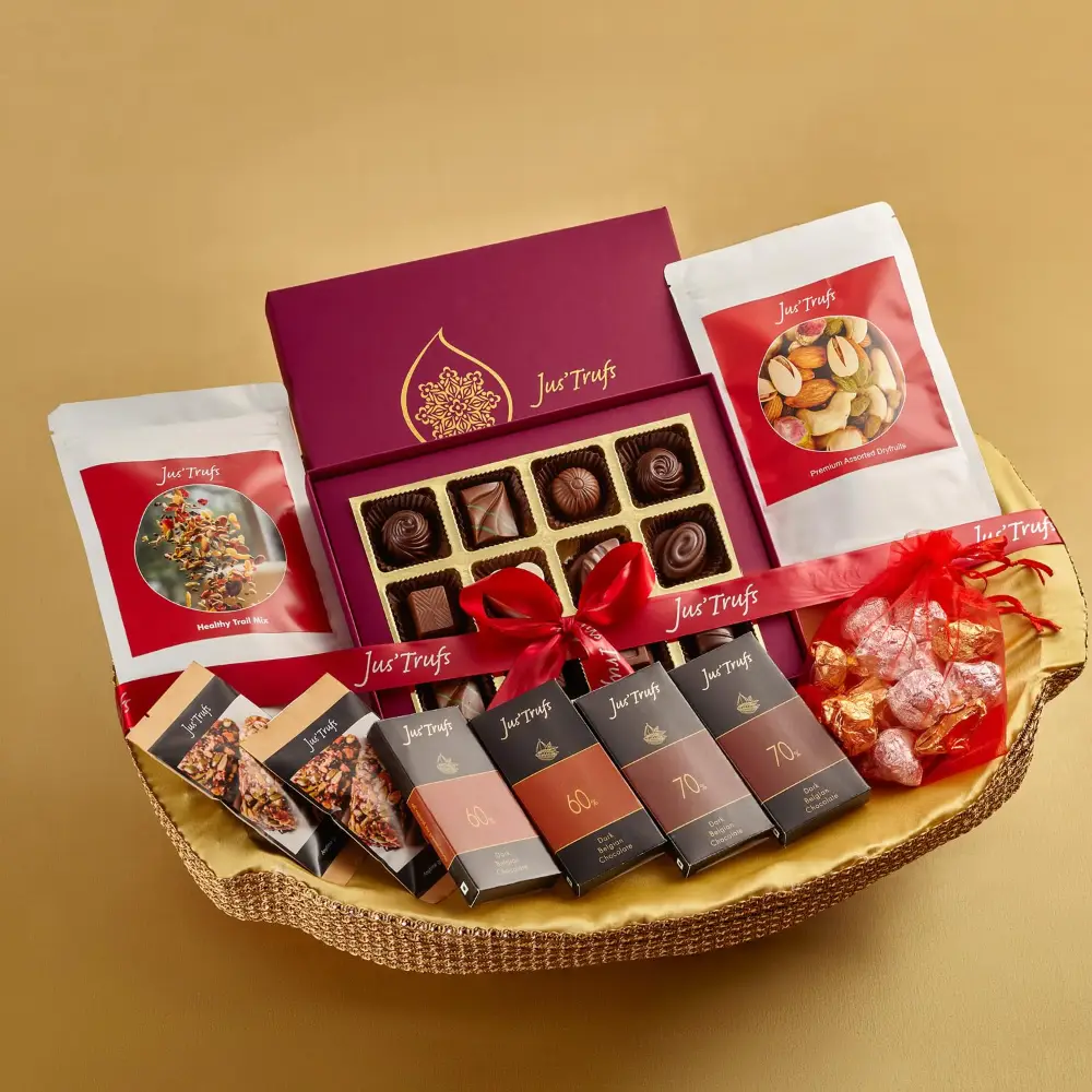 Jus'trufs Chocolate Delights For All Hamper- 800 gms — image 1