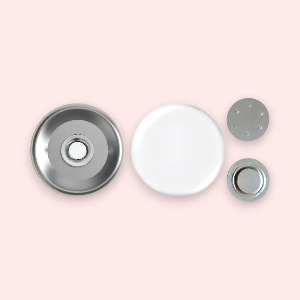 Plain Snapdot- Magnet Badge — image 1