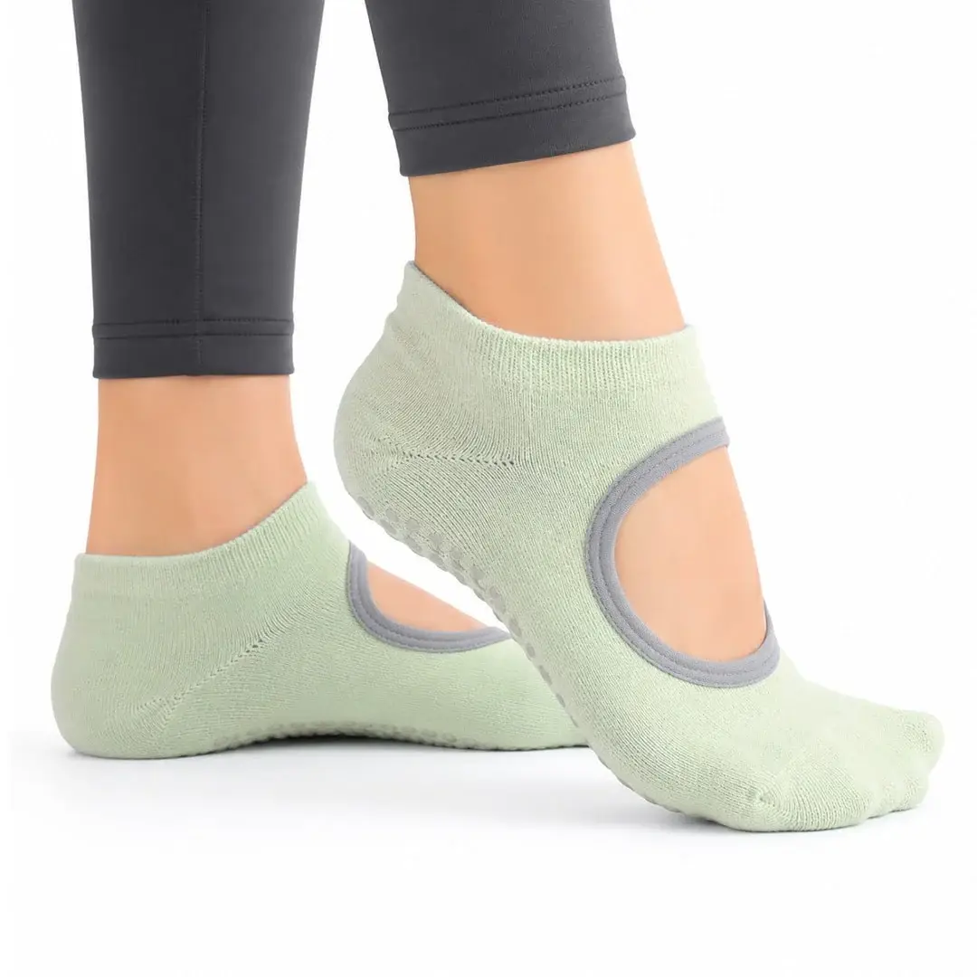Women's Yoga/Pilates Studio Socks- Green — image 1